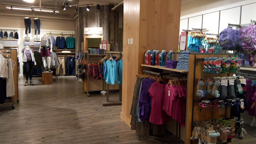 Clothing Store «L.L. Bean», reviews and photos, 101 Cherry St Suite #1020, Burlington, VT 05401, USA