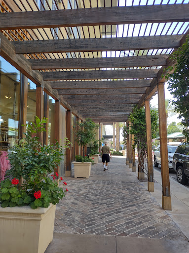 Shopping Mall «Kierland Commons», reviews and photos, 15205 N Kierland Blvd #150, Scottsdale, AZ 85254, USA