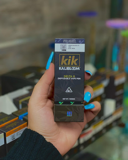 Tobacco Shop «Carbon Glass Tech Smoke Shop», reviews and photos, 5840 Stirling Rd, Hollywood, FL 33021, USA