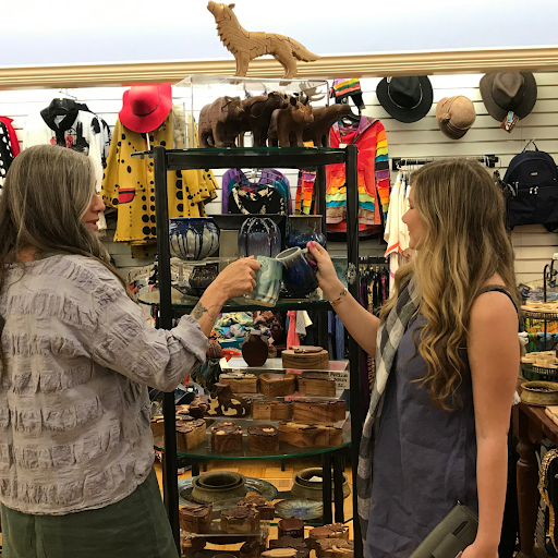 Gift Shop «Quilts Unlimited/ J. Fenton Gifts», reviews and photos, 118 E Main St, Charlottesville, VA 22902, USA