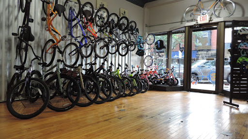 Bicycle Store «The Bike Hub», reviews and photos, 495 N Main St, Glen Ellyn, IL 60137, USA