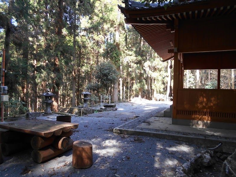 内田(宇知多)神社