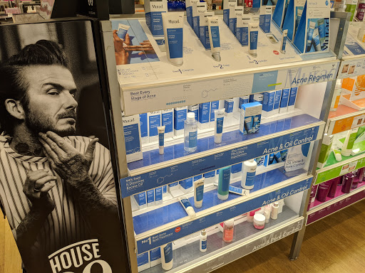 Cosmetics Store «Ulta Beauty», reviews and photos, 2155 W 22nd St #7, Oak Brook, IL 60523, USA