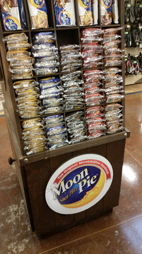 Sporting Goods Store «Bass Pro Shops», reviews and photos, 4059 Lagniappe Way, Tallahassee, FL 32317, USA