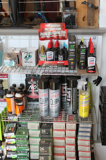 Ski Rental Service «Pinnacle Ski And Sports», reviews and photos, 3391 Mountain Rd, Stowe, VT 05672, USA