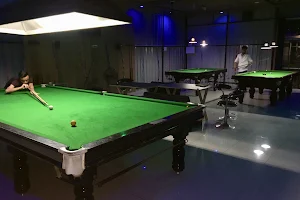 Royal Pool snooker point image