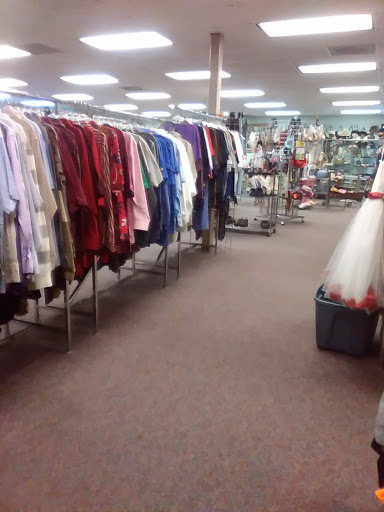 Thrift Store «Bargain World Thrift Store», reviews and photos, 1700 E College St, Lake Charles, LA 70607, USA