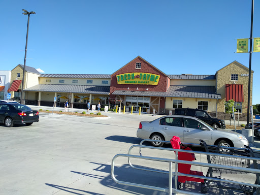 Grocery Store «Fresh Thyme Farmers Market - Omaha», reviews and photos, 14949 Evans Plaza, Omaha, NE 68116, USA