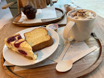 Café du Restaurant servant le petit-déjeuner Starbucks à Annecy - n°2