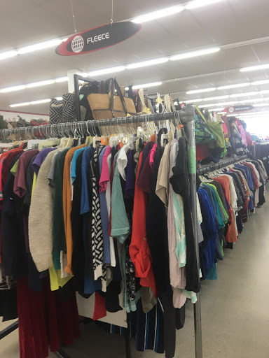 Thrift Store «Value World», reviews and photos, 11900 Detroit Ave, Lakewood, OH 44107, USA