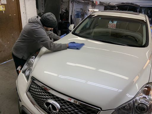 Auto Body Shop «Eagle Hill Auto», reviews and photos, 255 Condor St, East Boston, MA 02128, USA