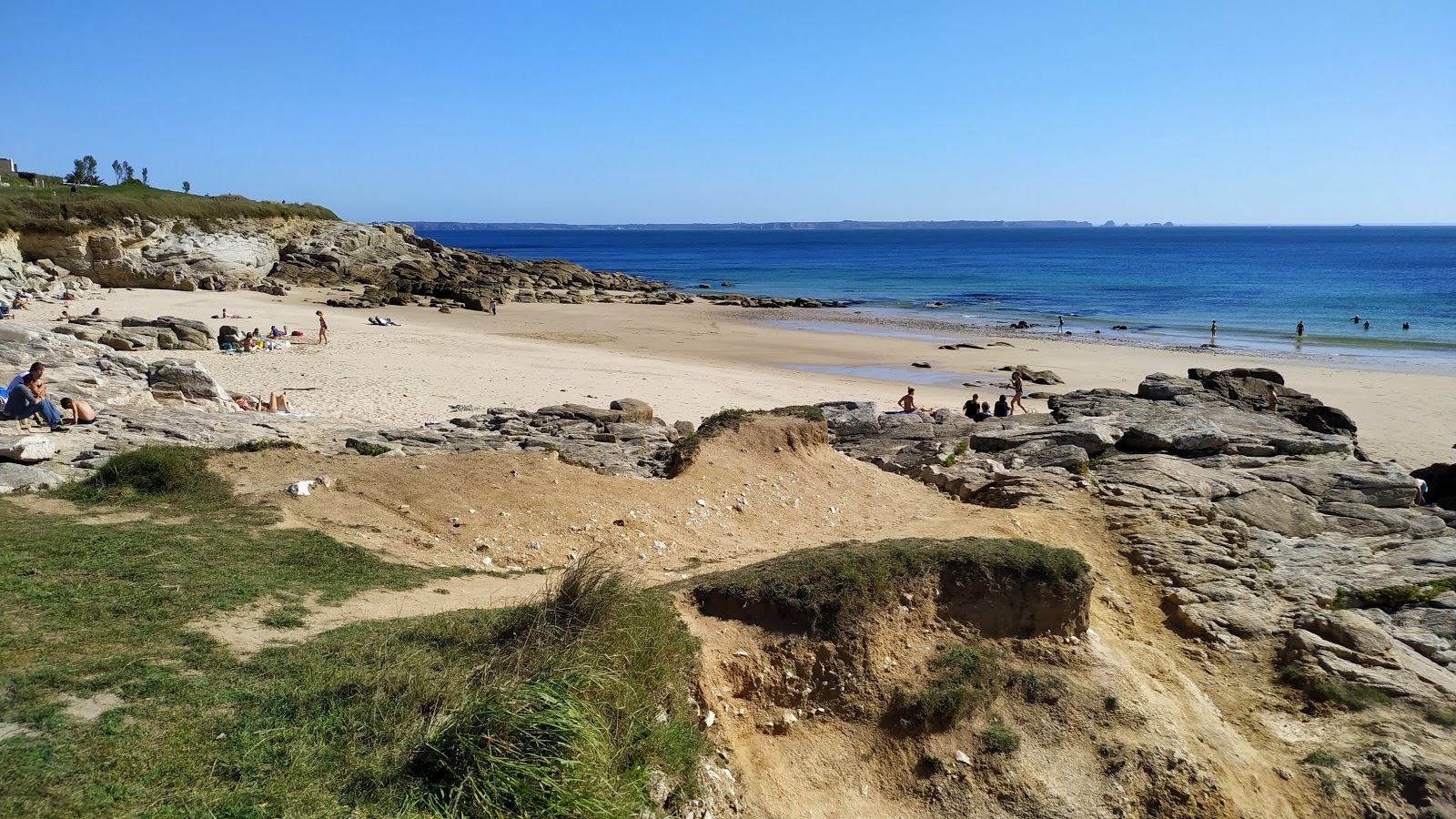 Fotografija Plage de Portez z svetel pesek površino