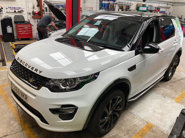 Garej Bowydd Garage Ltd, Independent Audi, Vw, Land Rover Specialist Gwynedd, North wales - Auto repair shop