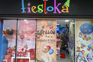 Fiestoka Cotillón, Librería, Disfraces y Juguetería - Tobalaba image