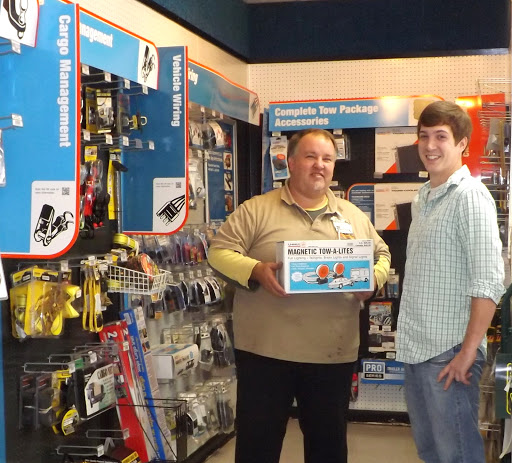 Truck Rental Agency «U-Haul Moving & Storage at Montgomery Hwy», reviews and photos, 1402 Montgomery Hwy, Dothan, AL 36301, USA