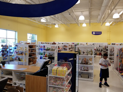 Thrift Store «Goodwill - Maple Grove: Circle North», reviews and photos, 13605 80th Cir N, Maple Grove, MN 55311, USA