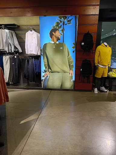 Clothing Store «Nike», reviews and photos, 8687 N Central Expy, Dallas, TX 75225, USA