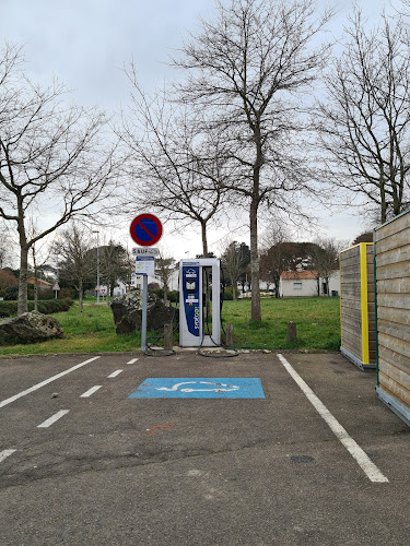 Borne de recharge de véhicules électriques Ouest Charge Station de recharge Saint-Brevin-les-Pins