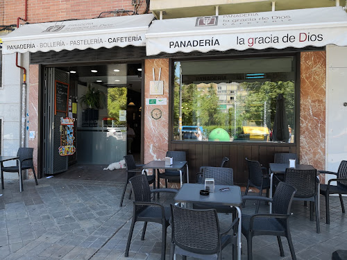 Panadería Cafetería La Gracia de Dios Plaza Fontiveros Granada