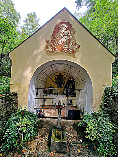 Bründl Kapelle Maria Dreieichen