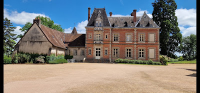Château de Montpatey à Couches