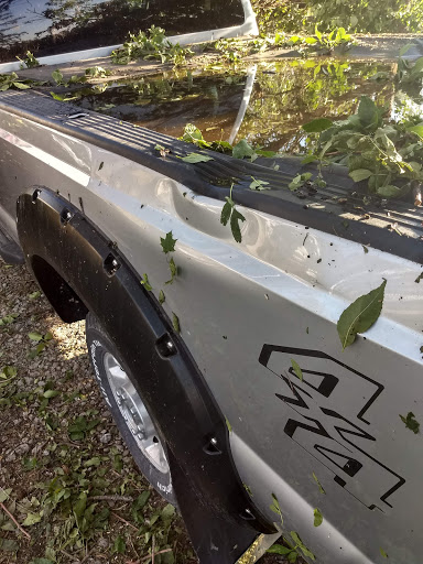 Auto Body Shop «Waln Repair & Collision Center», reviews and photos, 21 Williams Blvd, Fairfax, IA 52228, USA