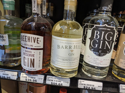 Liquor Store «Pearl Specialty Market & Spirits», reviews and photos, 900 NW Lovejoy St, Portland, OR 97209, USA