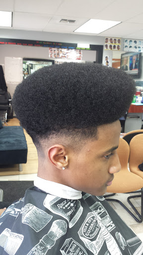 Barber Shop «St. Johns Barber Shop», reviews and photos, 22815 Pacific Hwy S, Des Moines, WA 98198, USA