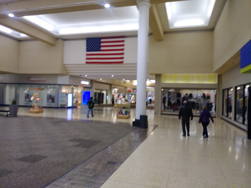 Hair Salon «Regis Salon», reviews and photos, 316 Northtown Dr NE, Blaine, MN 55434, USA