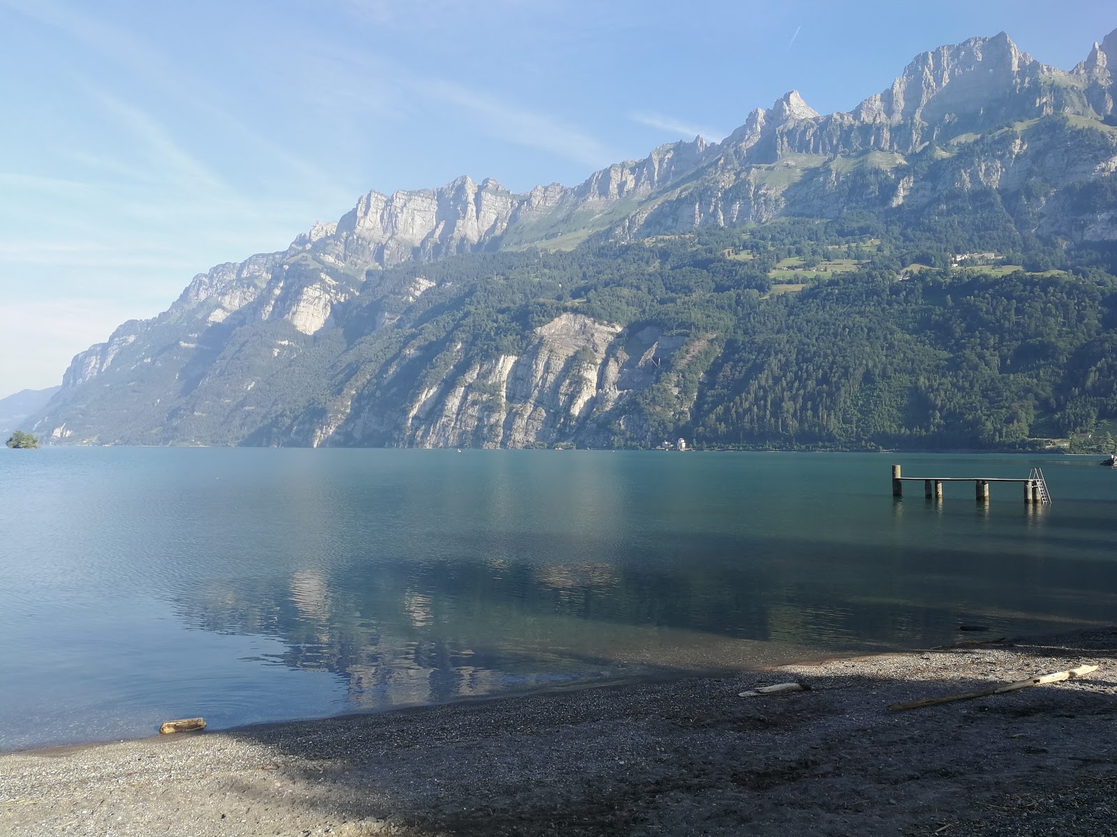 Photo de Plage de South Walenstadt zone sauvage