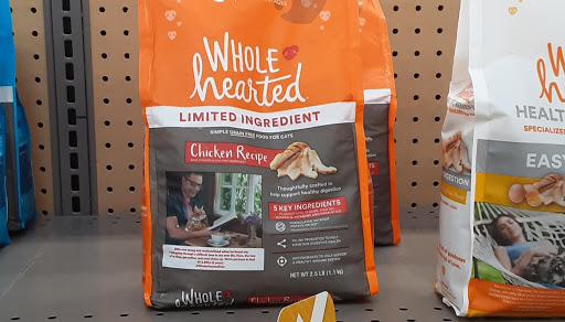 Pet Supply Store «Unleashed by Petco», reviews and photos, 905 W Foothill Blvd, Claremont, CA 91711, USA