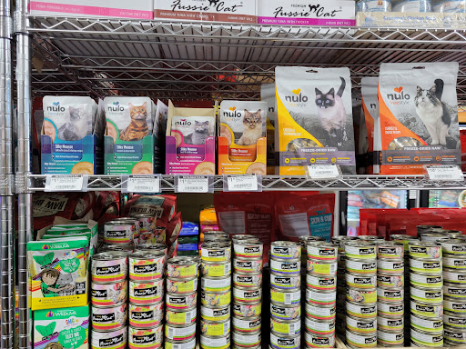 Pet Store «Oak Park Natural Pet & Fish», reviews and photos, 23 N Harlem Ave, Oak Park, IL 60302, USA