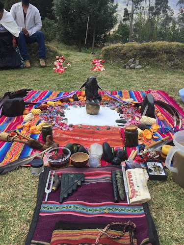 Opiniones de sabor a tierra saberes ancestrales andinas en Otavalo - Escuela