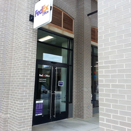 Print Shop «FedEx Office Print & Ship Center», reviews and photos, 4417 Hartwick Rd, College Park, MD 20740, USA