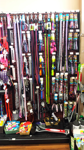 Shopping Mall «Rye Ridge Shopping Center», reviews and photos, 142 S Ridge St, Rye Brook, NY 10573, USA