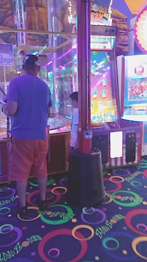 Amusement Center «Zap-Zone / Rollerama / Play Zone / Arcade», reviews and photos, 6995 Grand River Ave, Brighton, MI 48114, USA