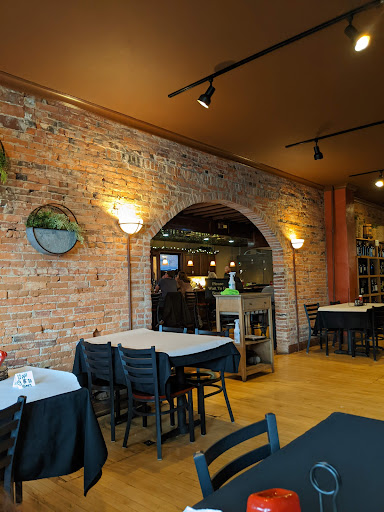 Wine Store «Village Wine Cellars», reviews and photos, 48 E Mulberry St, Lebanon, OH 45036, USA