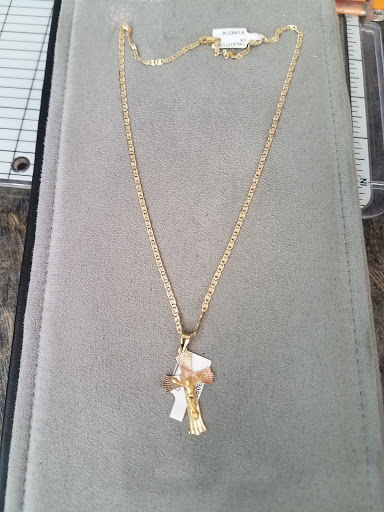 Jeweler «Velazquez Jewelers», reviews and photos, 3544 W 26th St, Chicago, IL 60623, USA