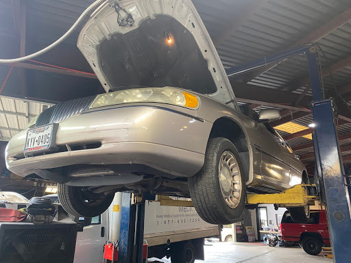 Auto Repair Shop «Arbor Auto Repair Austin», reviews and photos, 5422 Burnet Rd, Austin, TX 78756, USA