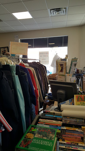 Bay Street Thrift, 1090 Bay St, Staten Island, NY 10305, USA, 