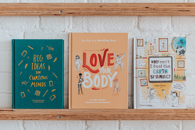 Squishy Minnie Bookstore