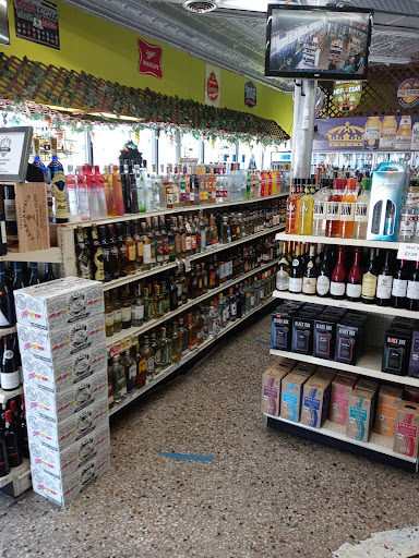 Liquor Store «Irving Park Liquor Store», reviews and photos, 3976 N Elston Ave, Chicago, IL 60618, USA