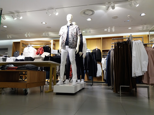H&M