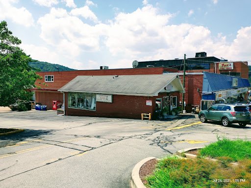 Florist «Rosebud Floral & Giftware», reviews and photos, 3919 Old William Penn Hwy, Murrysville, PA 15668, USA