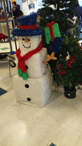 Non-Profit Organization «Southern Oregon Goodwill Retail Store», reviews and photos