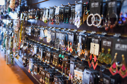 Clothing Store «Uptown Cheapskate», reviews and photos, 8436 Denton Hwy #206, Watauga, TX 76148, USA