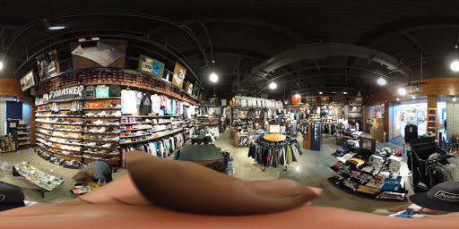 Clothing Store «Zumiez», reviews and photos, 2655 Richmond Ave #2320, Staten Island, NY 10314, USA