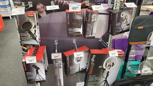 Office Supply Store «Staples», reviews and photos, 1820 Quentin Rd, Lebanon, PA 17042, USA