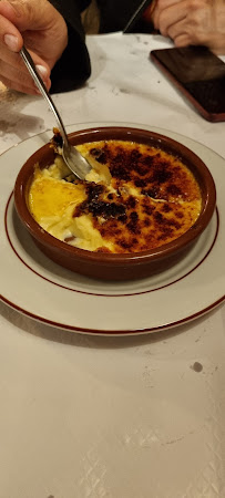 Custard du Restaurant français Le Vieux Bistrot : Spécialité Fromage, Fondue , Raclette, Pierrades à Paris - n°20