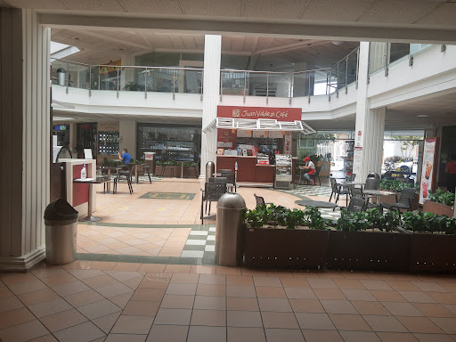 Centro Comercial Acrópolis